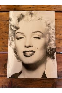Marilyn Monroe und die Kamera : 152 Photographien aus den Jahren 1945 - 1962 und das berühmte Interview von Marilyn Monroe mit Georges Belmont. Vorw. von Jane Russell. [Übertr. des Vorw. aus dem Amerikan. von Jörg Trobitius. Das Interview wurde von Bruni Maier aus dem Franz. übertr. ]