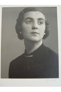 Porträt einer Dame signierte Fotografie von Mennel um 1940
