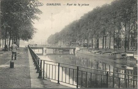 Ansichtskarte Charleroi. Pont de la Prison