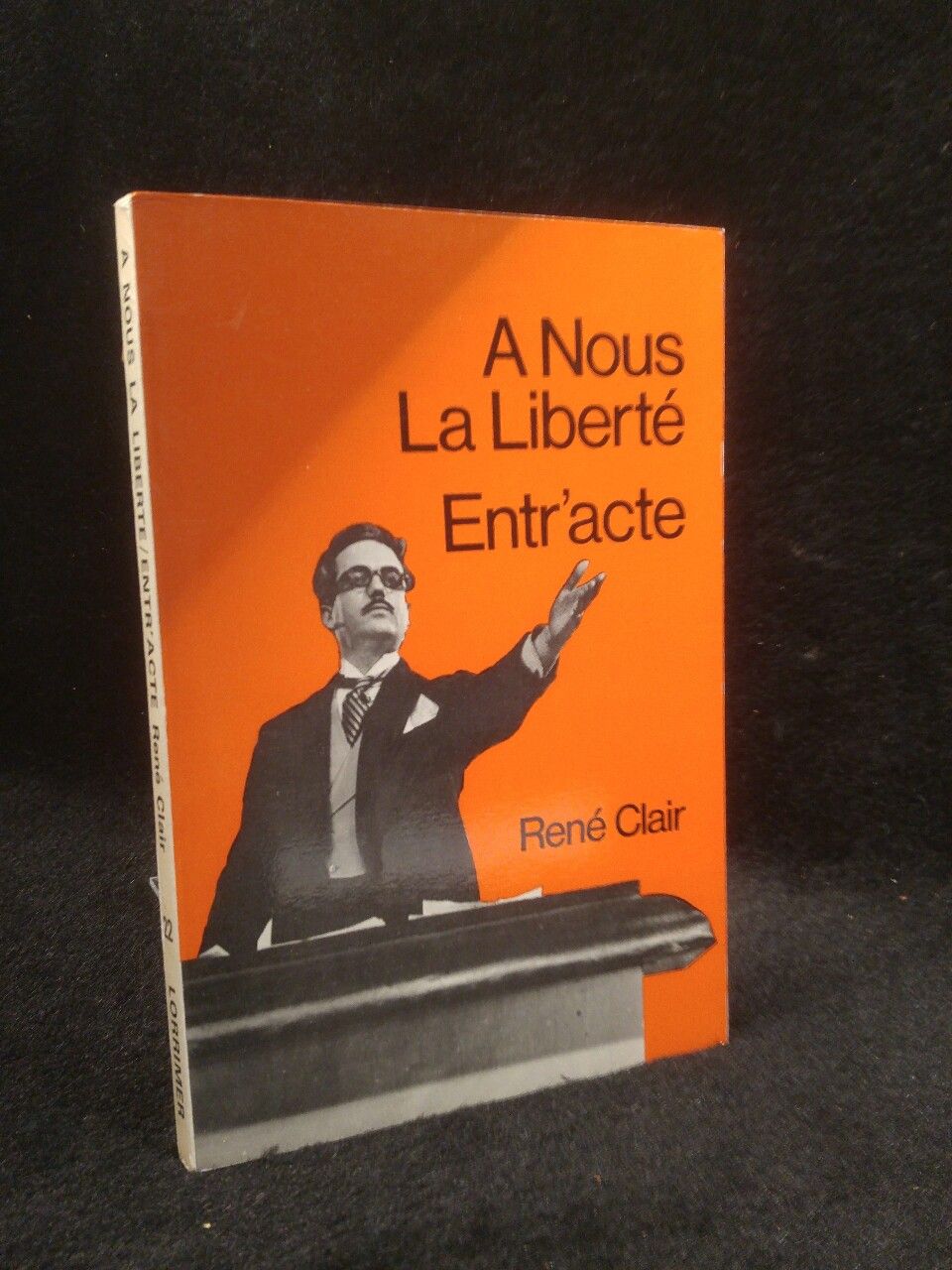 A Nous La Libert&eacute; - Entr'acte