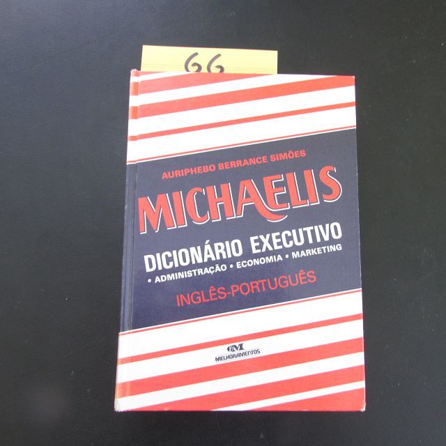 Michaelis Dicionario Executivo - English to Portuguese (Administracao, Economia, Marketing) - Simoes, Auriphebo Berrance