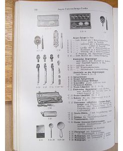 Hauptkatalog für ärztliche Instrumente: Instrumentarium – Mobiliar – Sterilisation. Ohne Erscheinungsjahr – wohl um 1930-1940 erschienen mit sehr zahlreichen Holzstich-Illustrationen.