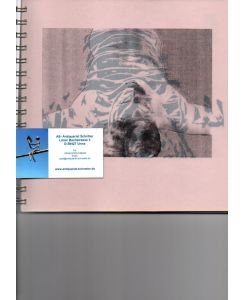 Körperhüllen. Ein Lese- und Bilderbuch zur gleichnamigen Ausstellung in Kröte 21. Mai - 1. Juni 1998. Redaktion: Irmhild Schwarz.   - Kröter Edition No. 4.