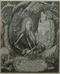 Portrait. Brustfigur in Medaillon nach rechts im Harnisch mit Perücke. Im Hintergrund Schlachtsgetümmel mit Kanone, unten mit Schrift. Kupferstich von Bartholomäus Kilian (1630-1696) nach J. G. Hirt.