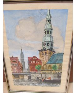 Die Hamburger Hauptkirche St. Katharinen vom Wasser aus, im Bildhintergrund St. Nicolai. Farbiges Aquarell auf Büttenpapier um 1950, unsigniert, undatiert, gerahmt.