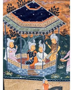 Persische oder osmanische Minatur auf Papier: Gezeigt wird ein Reiter vor Palasttor. Oben im Garten in einem Pavillon und daneben 5 reichgekleidete Herren. Mit je einigen kalligraphischen Textzeilen am Oberrand und Unterrand. .