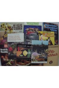 Sehr beliebte/seltene Kochbücher aus den vergangenen Jahrzehnten. Von A - Z, 12 Bücher