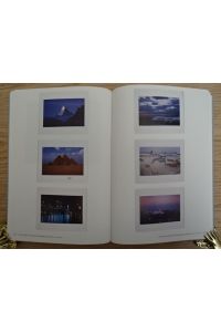 Künstlerbücher mit Photographie seit 1960. Hamburg, Maximilian-Gesellschaft, 2008. XVII, 258 Seiten. Mit zahlreichen farbigen Fotoabbildungen. 4°. Orig. -Leinenband.