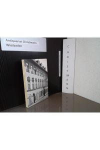 Pariser Hof : Limes Verl. , Wiesbaden. 1945 - 1965.   - [Fotos von Marion Herzog-Hoinkis] / Teil von: Bibliothek des Börsenvereins des Deutschen Buchhandels e.V.