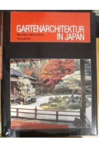 Gartenarchitektur in Japan. Rechter Winkel und natürliche Form.
