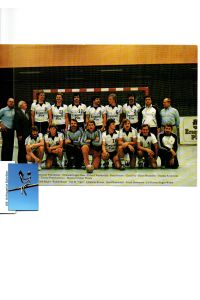 Autogrammkarte des VFL Gummerbach. Von Erhard Wunderlich und Dirk Rauin signiert.   - Rückseitig mit Auflistung der Erfolge des Vereins bis 1979.