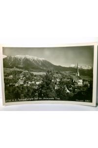 Imst a. d. Fernpaßstraße mit der Heiterwand / Tirol / Österreich. Alte Ansichtskarte / Postkarte s/w, ungel. ca 50ger Jahre?. Blick zu Ort u. Umland, Gebirgsmassive im Hintergrund.