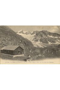 La Cabane de Chanrion (2410 m), le Bec d'Epicoun (3527 m) et le Glacier d'Otemma.