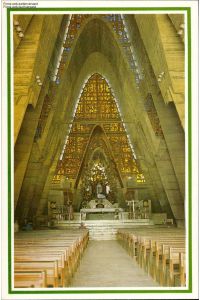 Interior de la Basilica de Higüey