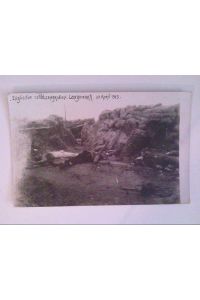Langemark. Englischer Schützengraben. Gefallene Soldaten. 23. 04. 1915. AK.