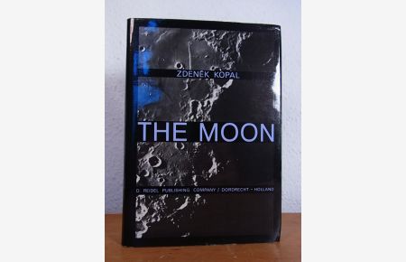 The Moon [English Edition]