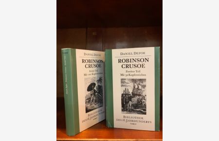 Robinson Crusoe. 2 Bände.   - Aus dem Englischen übertragen von Lore Krüger. Mit einem Essay von Friedemann Berger.