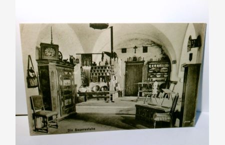 Saalfeld a. S. , Thüringisches Heimatmuseum. Die Bauernstube. Alte Ansichtskarte s/w, ungel. um 1930 ? Blick in die gute Stube.