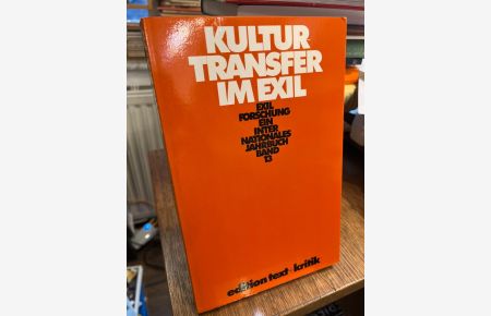 Kulturtransfer im Exil. (= Exilforschung Band 13).   - Herausgegeben im Auftrag der Gesellschaft für Exilforschung von Claus-Dieter Krohn u.a.;