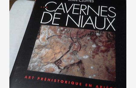 Les Cavernes de Niaux -- Art Prehistorique en Ariege