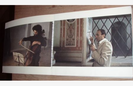 La Ferdinanda.   - Sonate für eine Medici-Villa. Rauminstallation und Film. Ausstellungskatalog Staatliche Kunsthalle Baden-Baden 9. August - 13. September 1981.