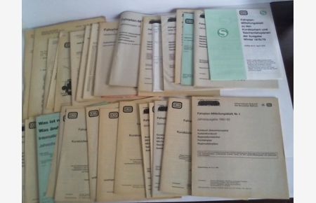 Sammlung von 38 Fahrplan-Mitteilungsblättern aus 1969 - 1993