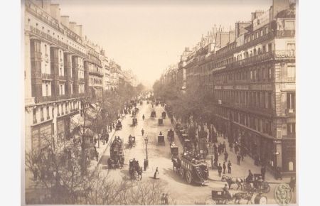 Paris - Perspective du Boulevard Montmatre.
