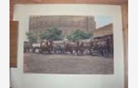 Berlin Foto, ca. 1920, in s/w coloriert. - 3 Pferdefuhrwerke mit Kutschern, beladen mit Milchkannen und Fässern vor einem Gasometer in Berlin -. Größe: 79, 5 x 60. 5 cm (Bildausschnitt: 63, 5 x 42 cm)