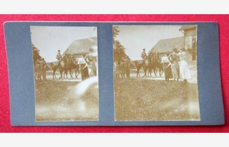 Original Stereoskopie-Fotografie (Stereobild. Stereophotographie). Neueck. Manövertruppen auf dem Durchmarsch 1910