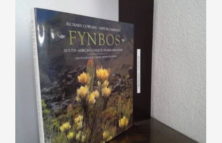 Fynbos : South Africa's unique floral kingdom  - Text: english